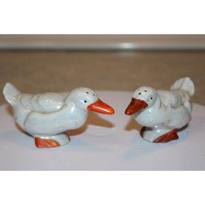 Salt & Pepper Shakers - San Francisco Cable Car